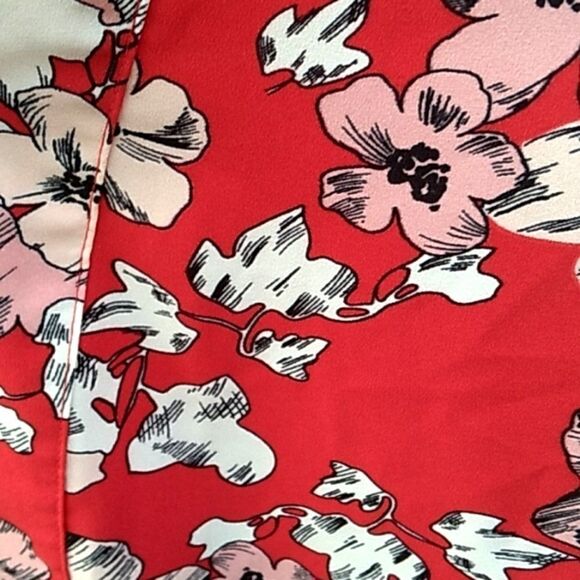 Roz&Ali red floral top - Picture 12 of 12